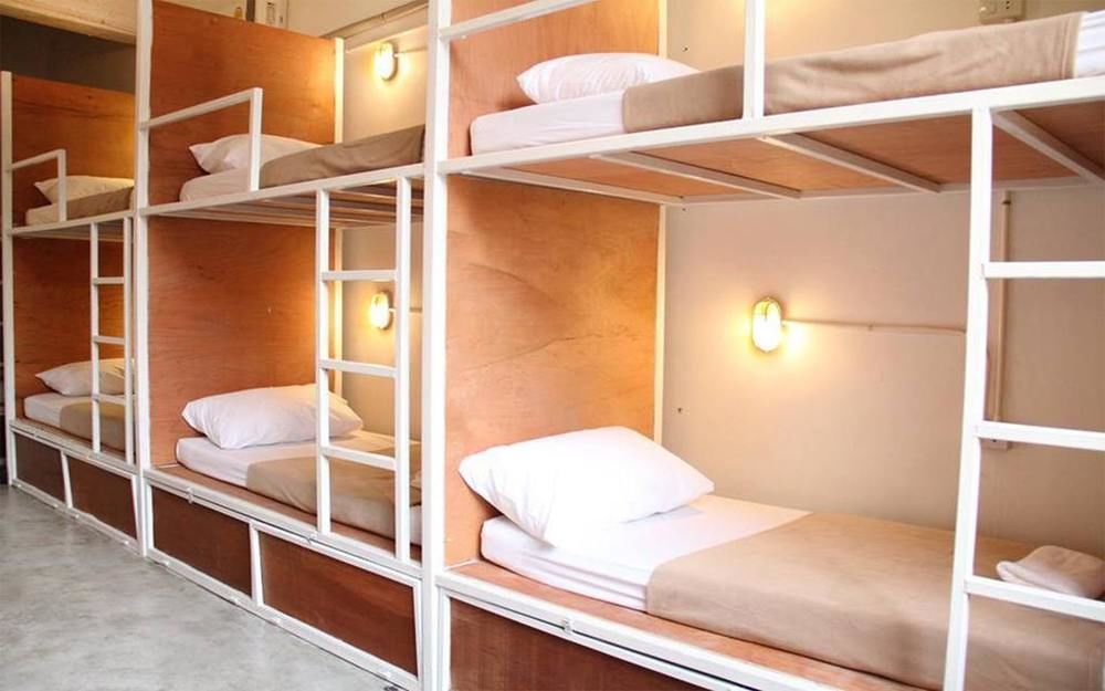 Warm White Hostel Bangkok Exterior photo